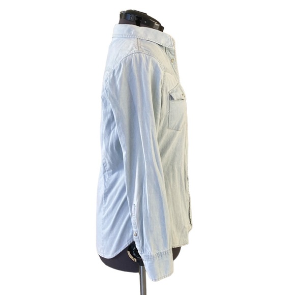 Levi’s Light White Wash Western Chambray Button Down shirt womens size L - Picture 4 of 10